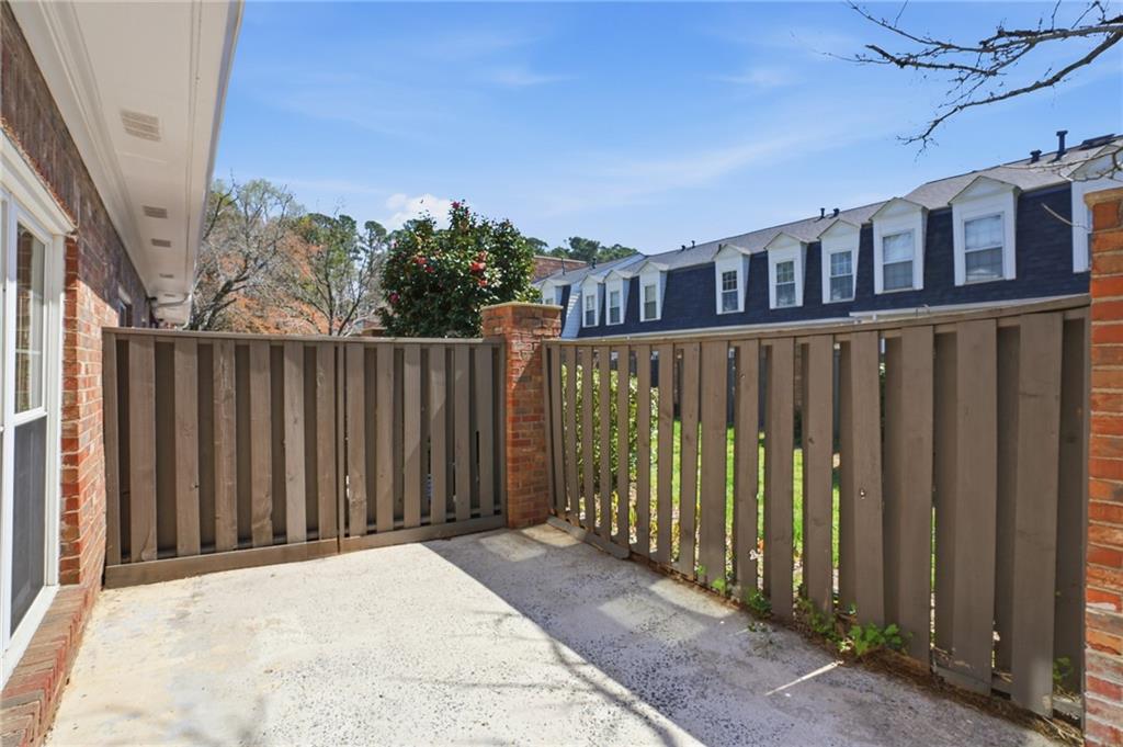 5 Independence Place NW