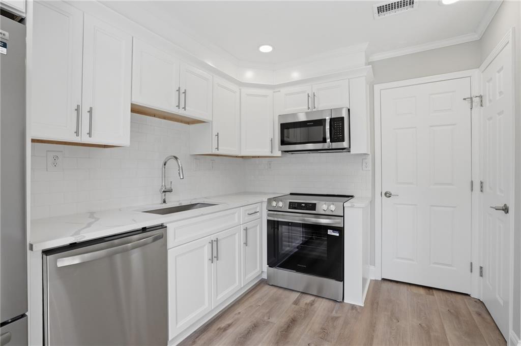 5 Independence Place NW