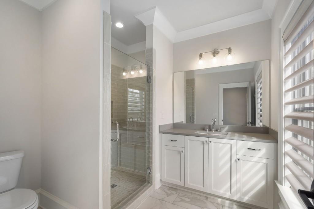 3715 Peachtree Road NE Unit 12
