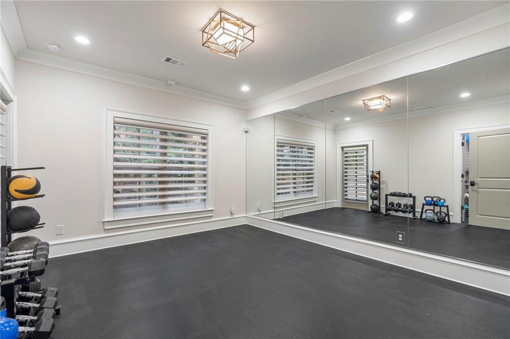 3715 Peachtree Road NE Unit 12