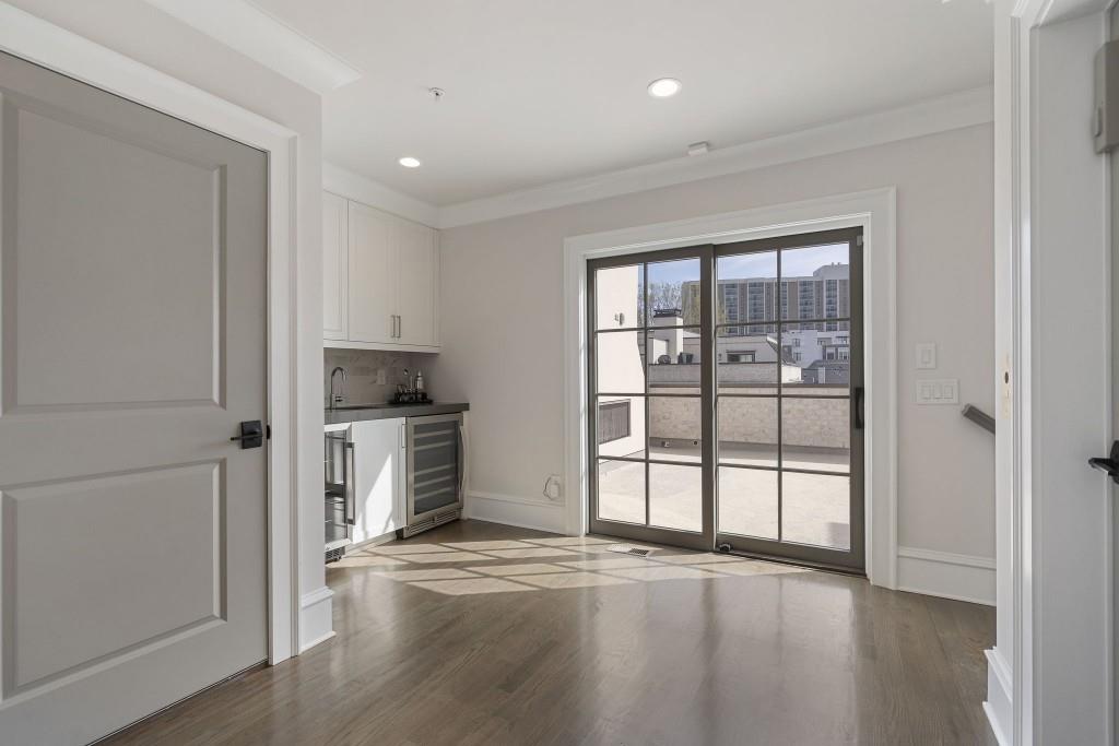 3715 Peachtree Road NE Unit 12