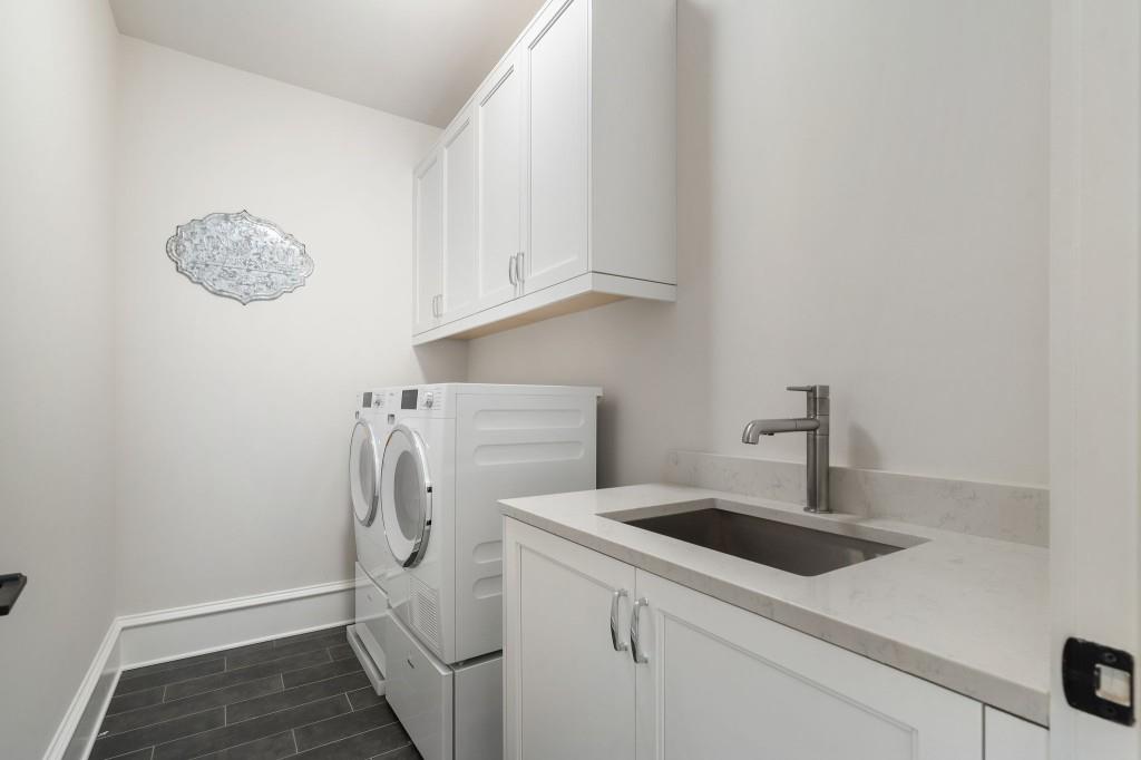 3715 Peachtree Road NE Unit 12