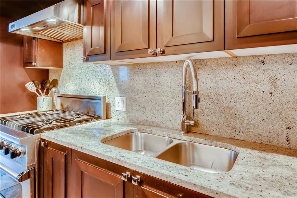 1820 Peachtree Street NW Unit 811