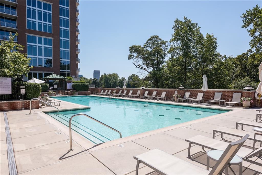 1820 Peachtree Street NW Unit 811