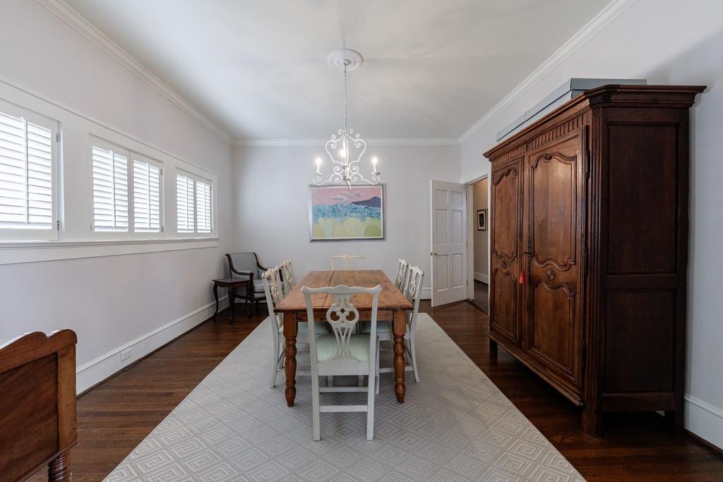 241 Lakeview Avenue NE