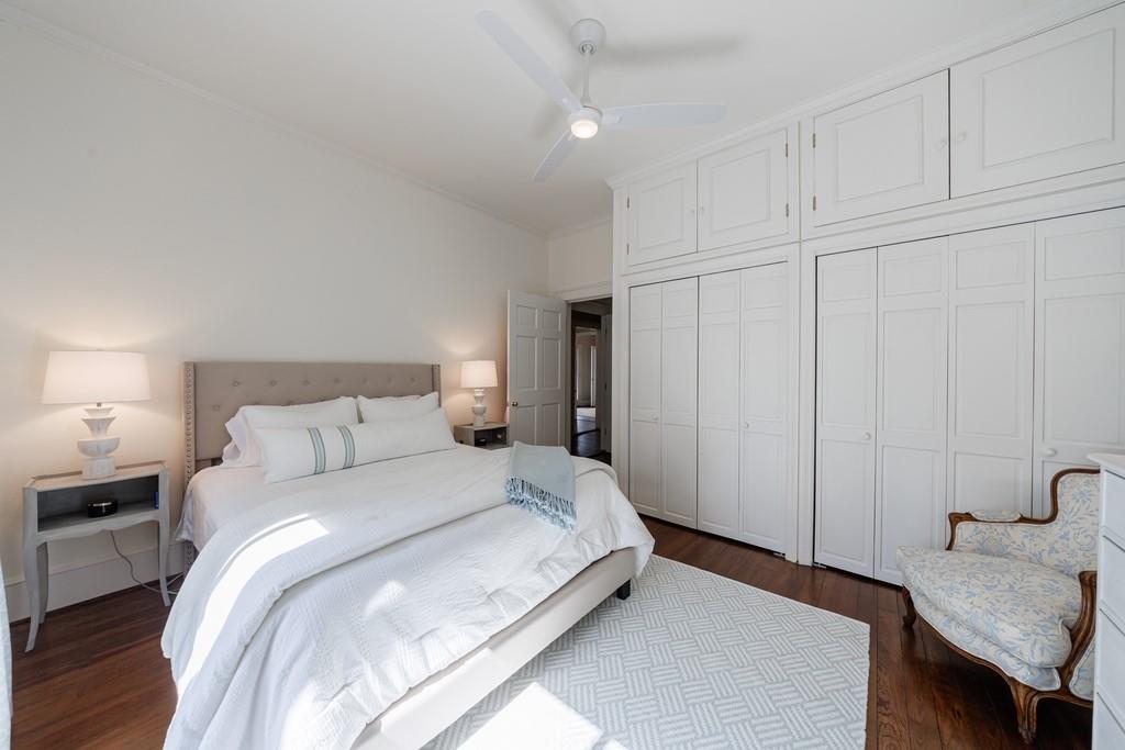 241 Lakeview Avenue NE