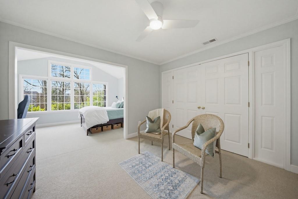 241 Lakeview Avenue NE