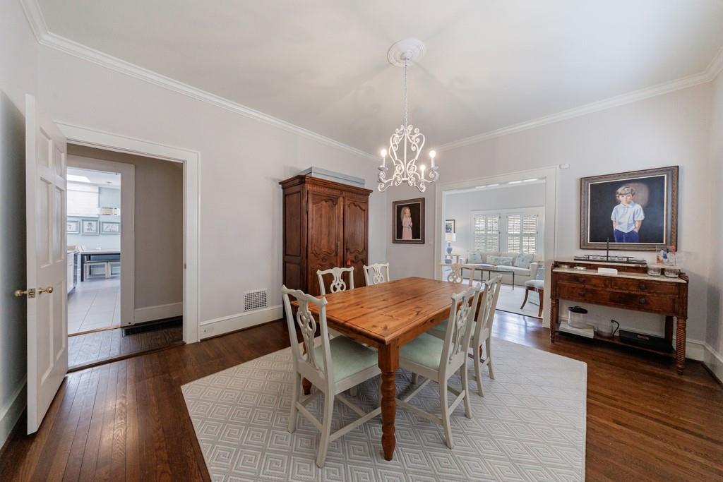 241 Lakeview Avenue NE