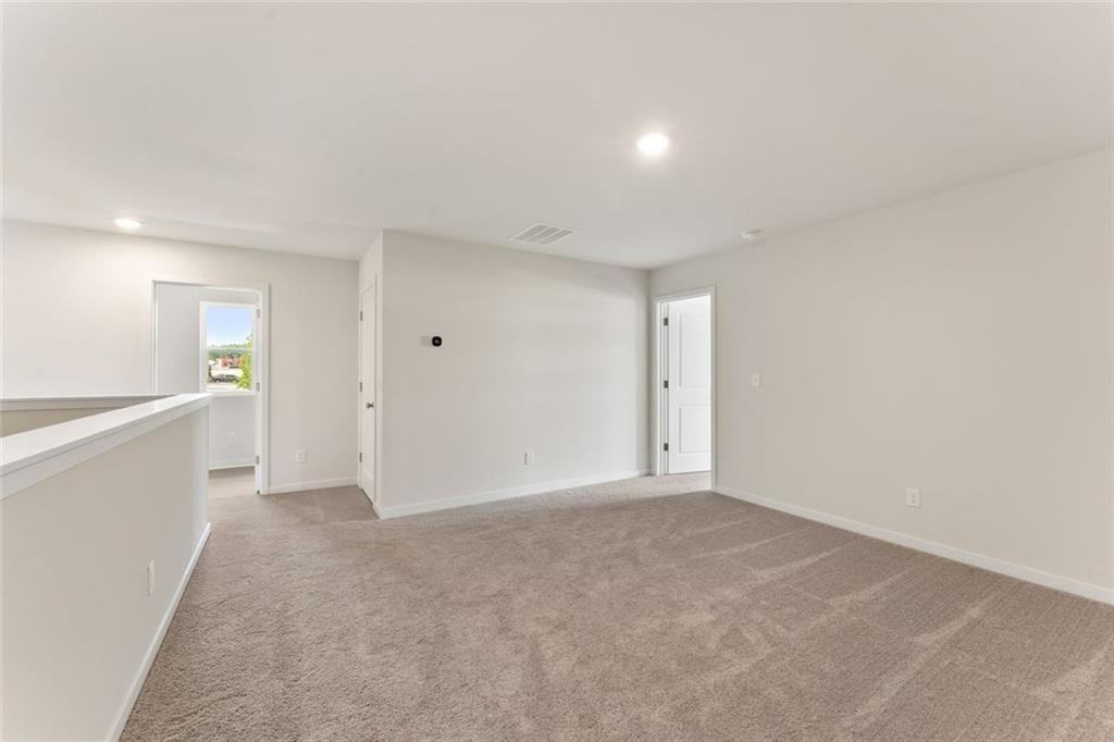 1331 Farmers Loop