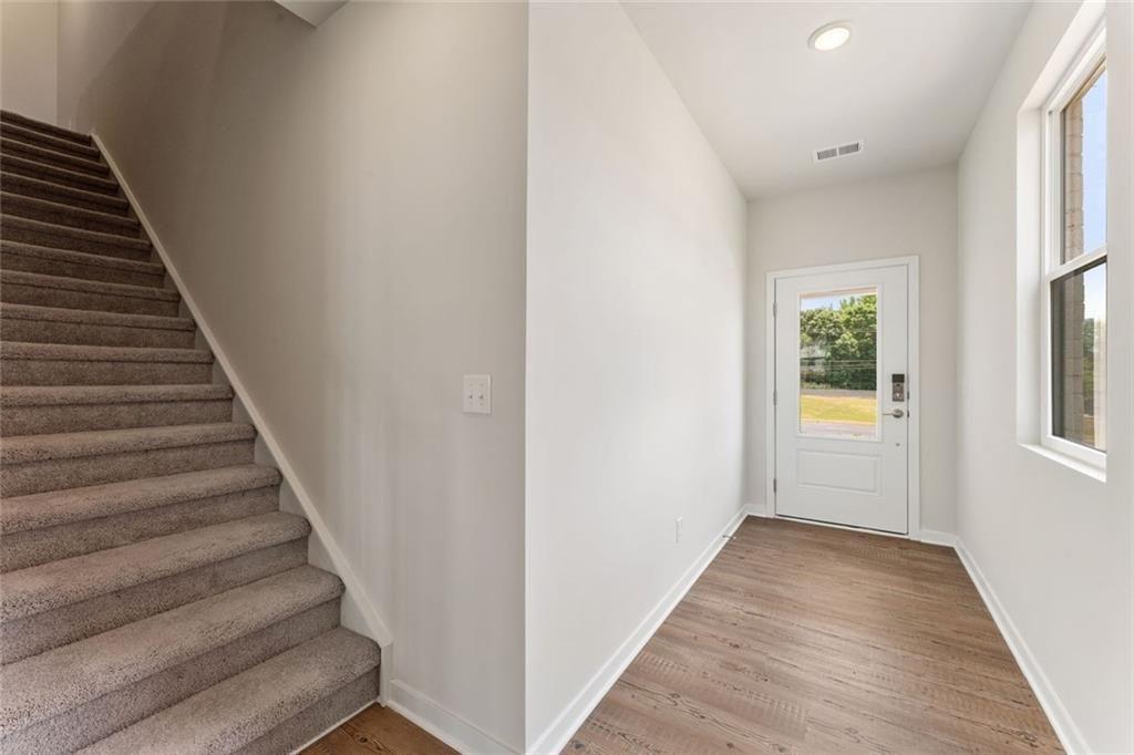 1331 Farmers Loop