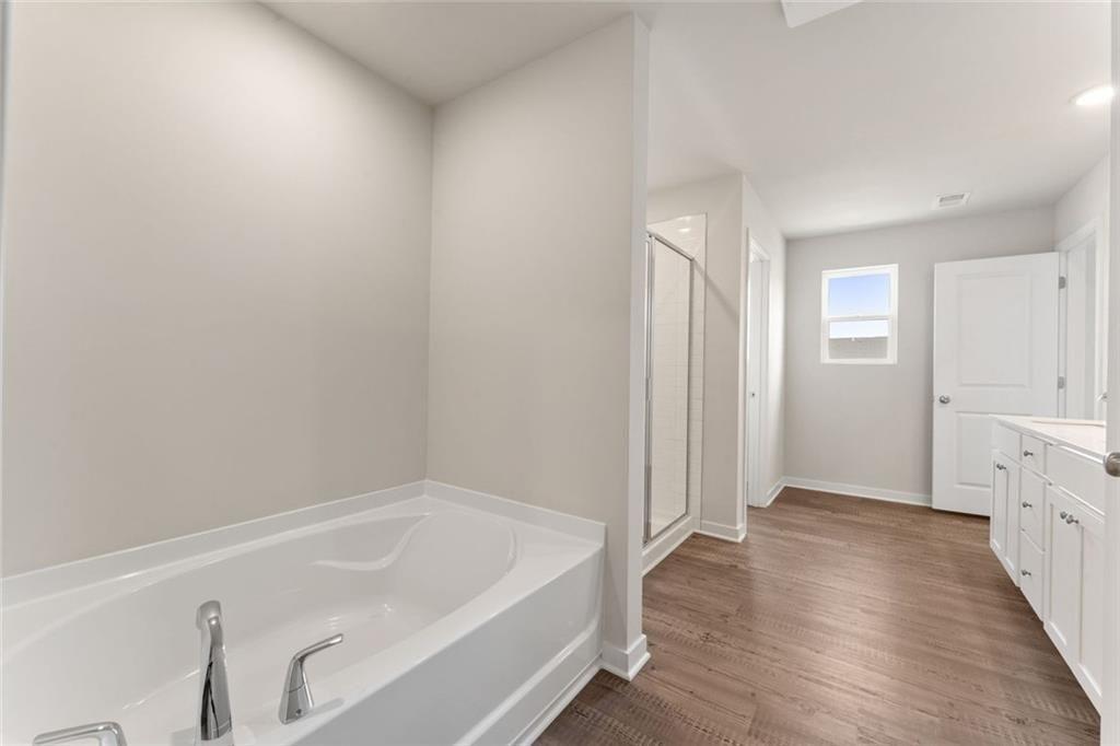 1331 Farmers Loop