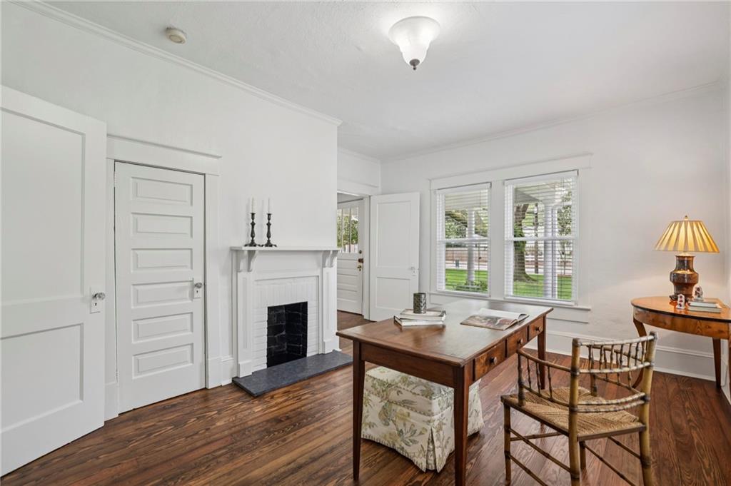 2117 Howell Mill Road NW