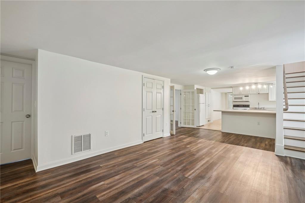 2117 Howell Mill Road NW