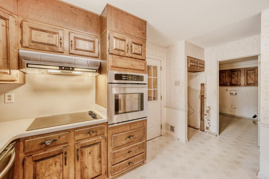 1240 Hampton Hall Drive NE