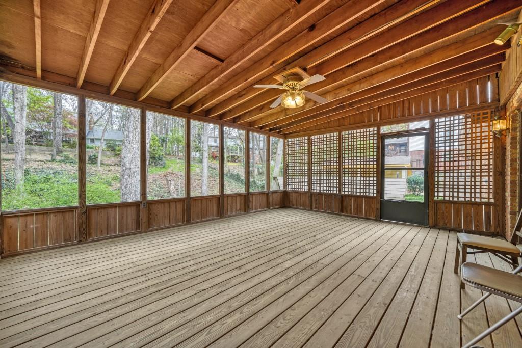 1240 Hampton Hall Drive NE