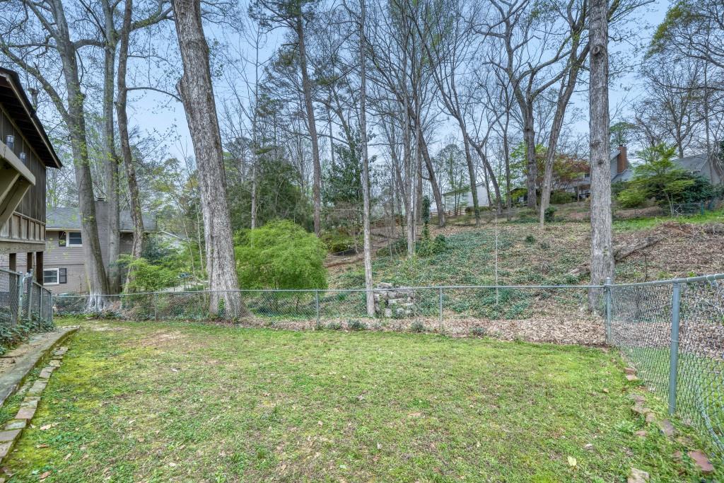 1240 Hampton Hall Drive NE