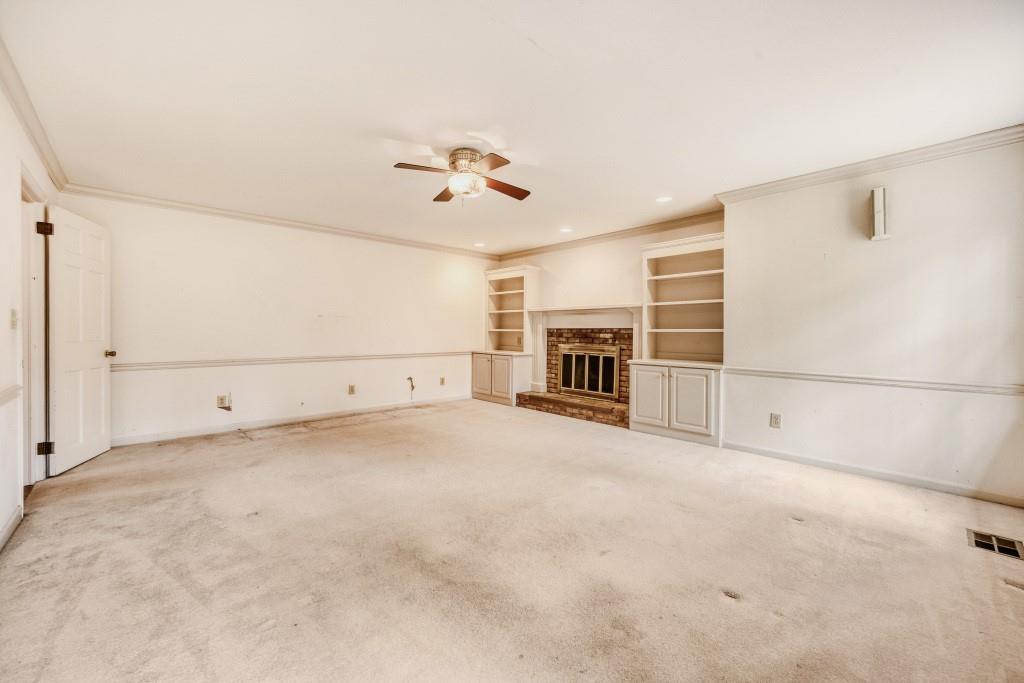 1240 Hampton Hall Drive NE