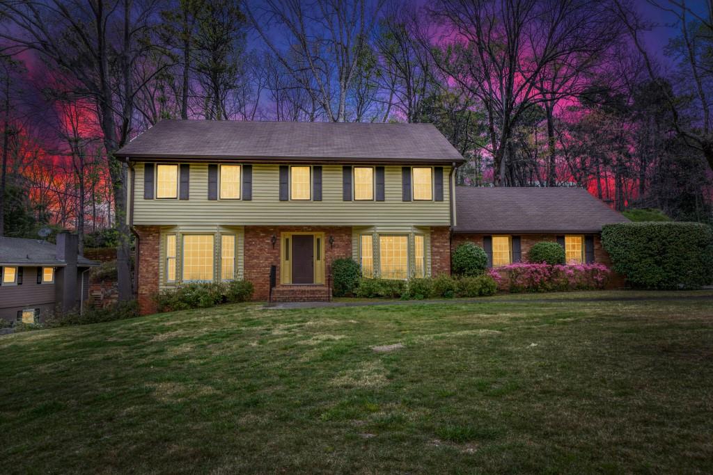 1240 Hampton Hall Drive NE