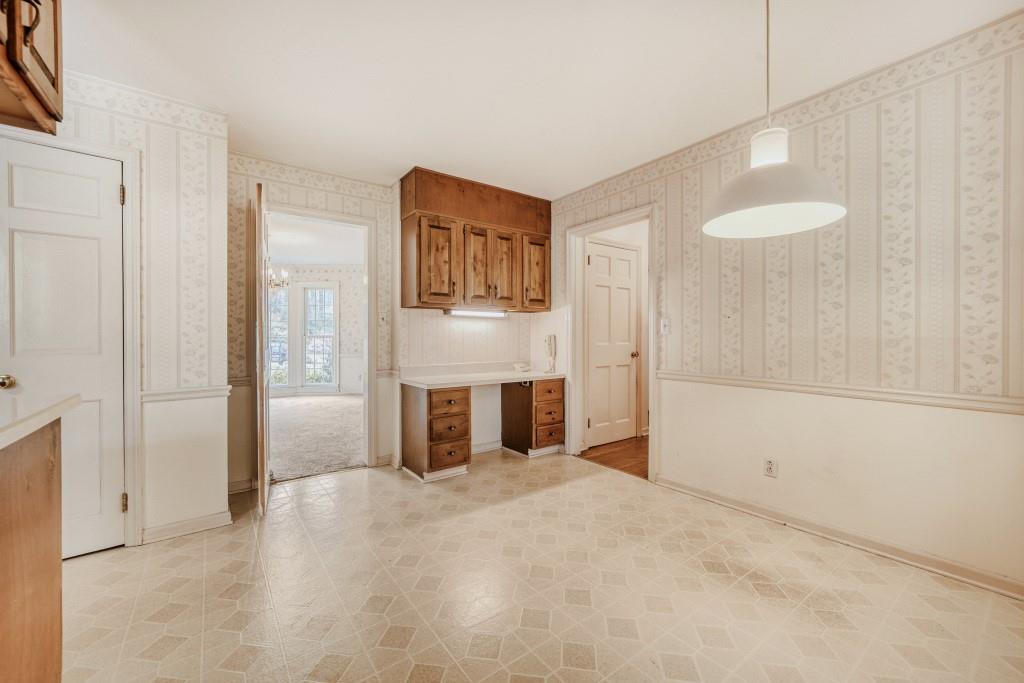 1240 Hampton Hall Drive NE