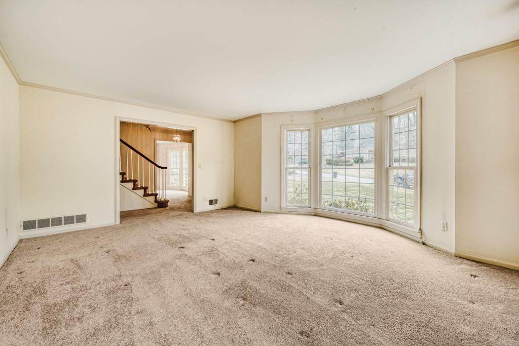 1240 Hampton Hall Drive NE