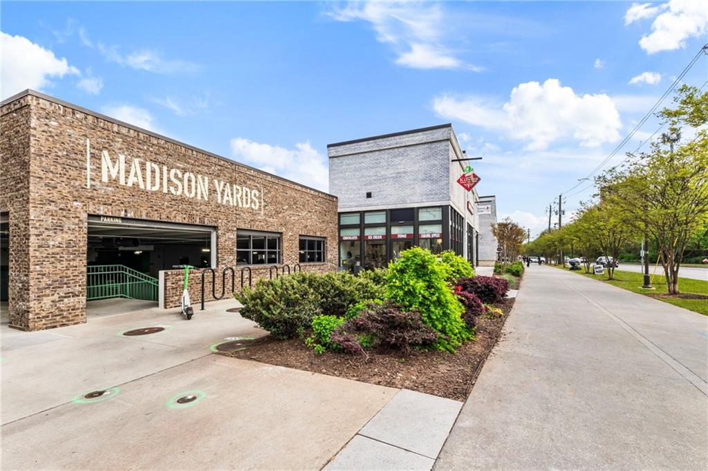 54 Moda Lane
