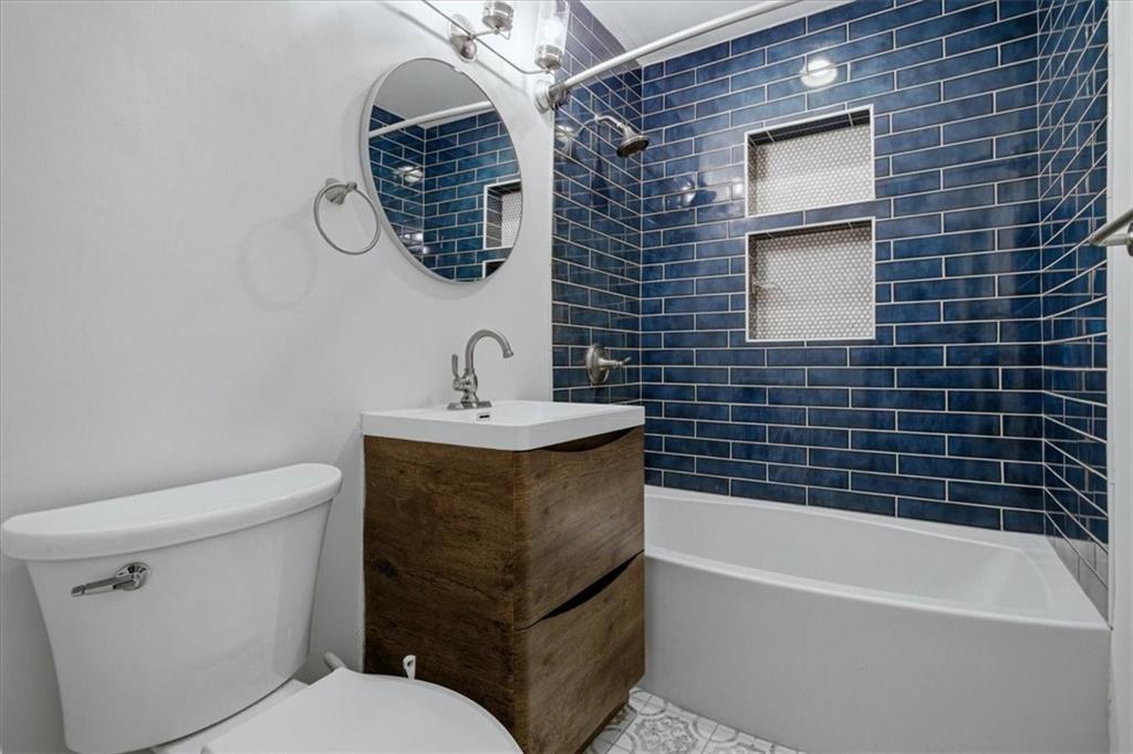 1381 Normandy Drive NE Unit 2