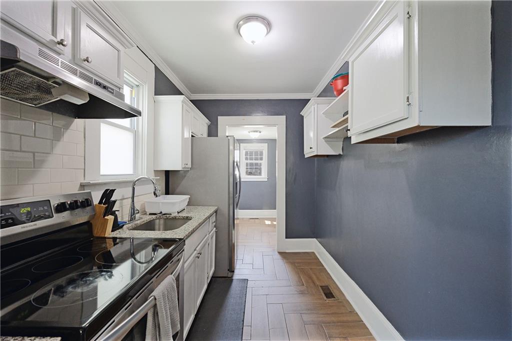 965 Mayson Turner Road NW