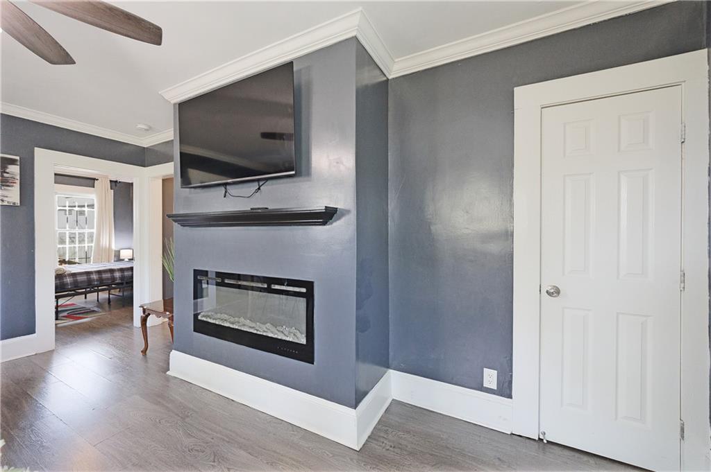 965 Mayson Turner Road NW