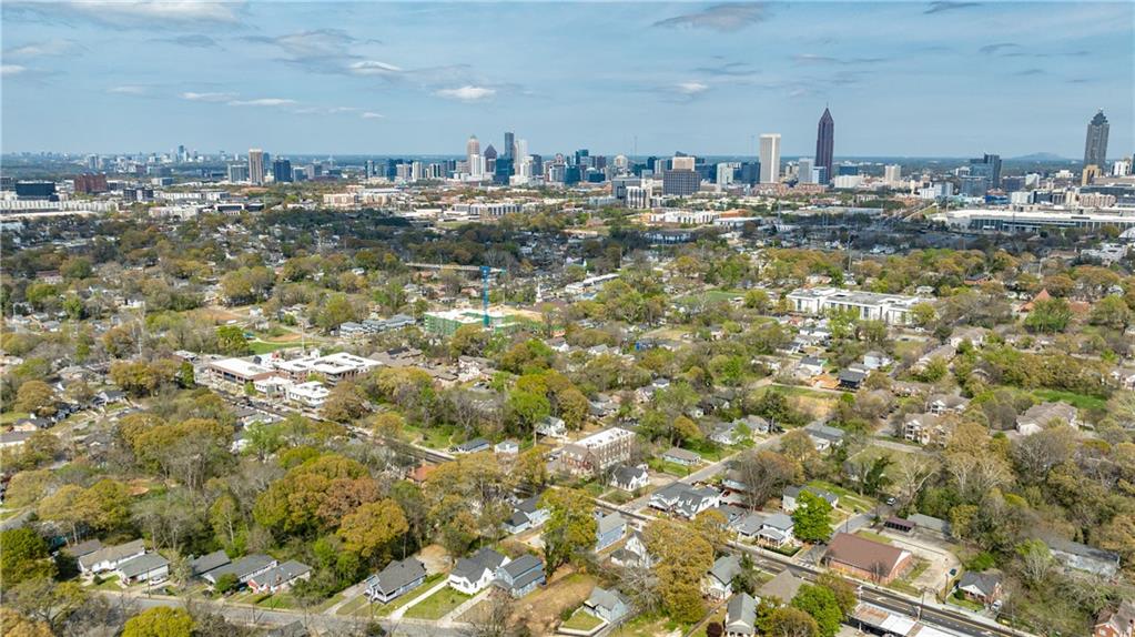 965 Mayson Turner Road NW