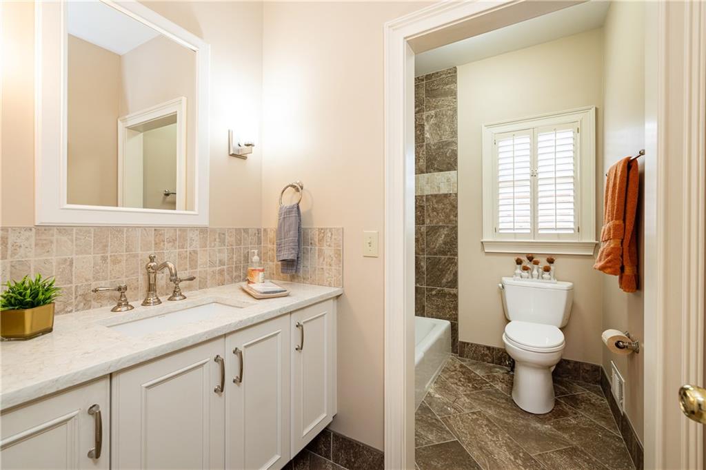 9275 Stonemist Trace