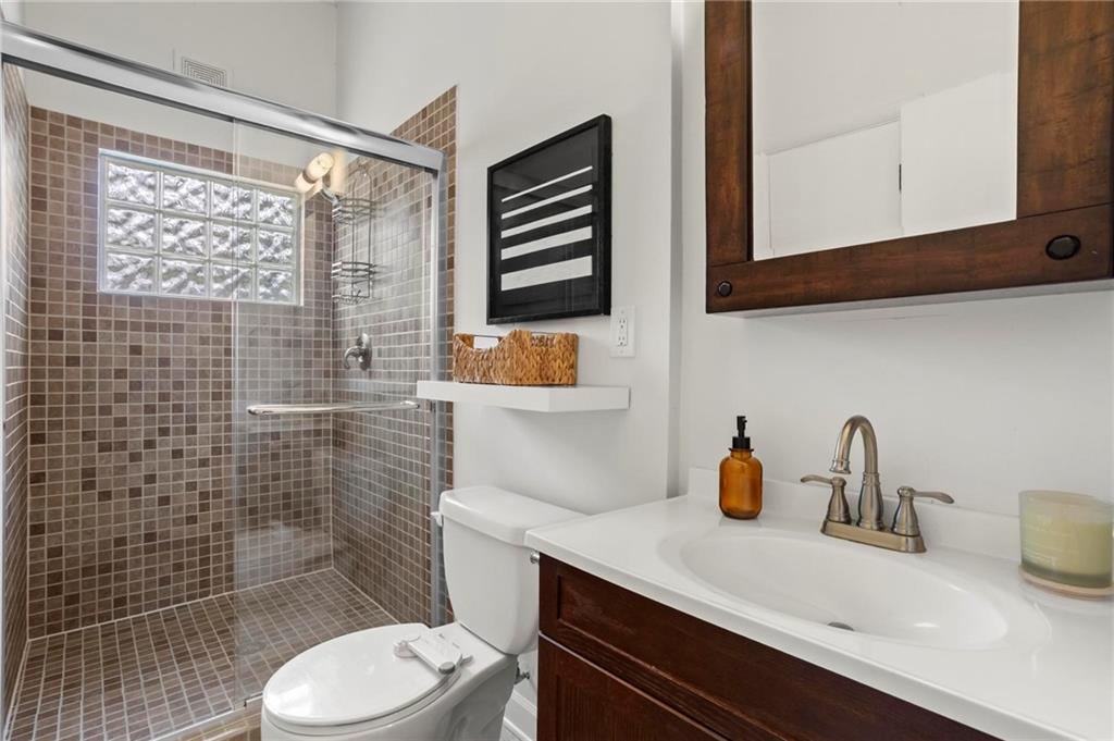 1696 Wawona Terrace NE