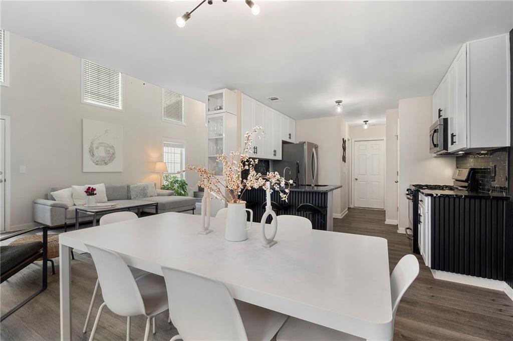 3572 Avensong Village Circle