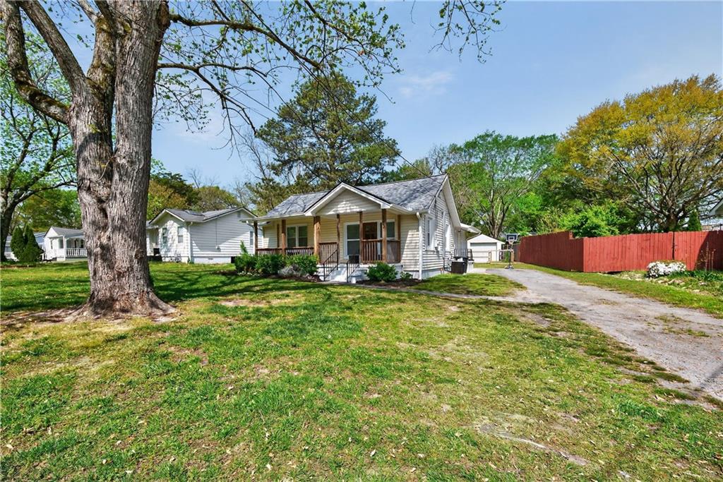 753 Taylor Drive SE