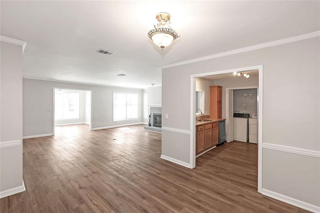 602 Abingdon Way