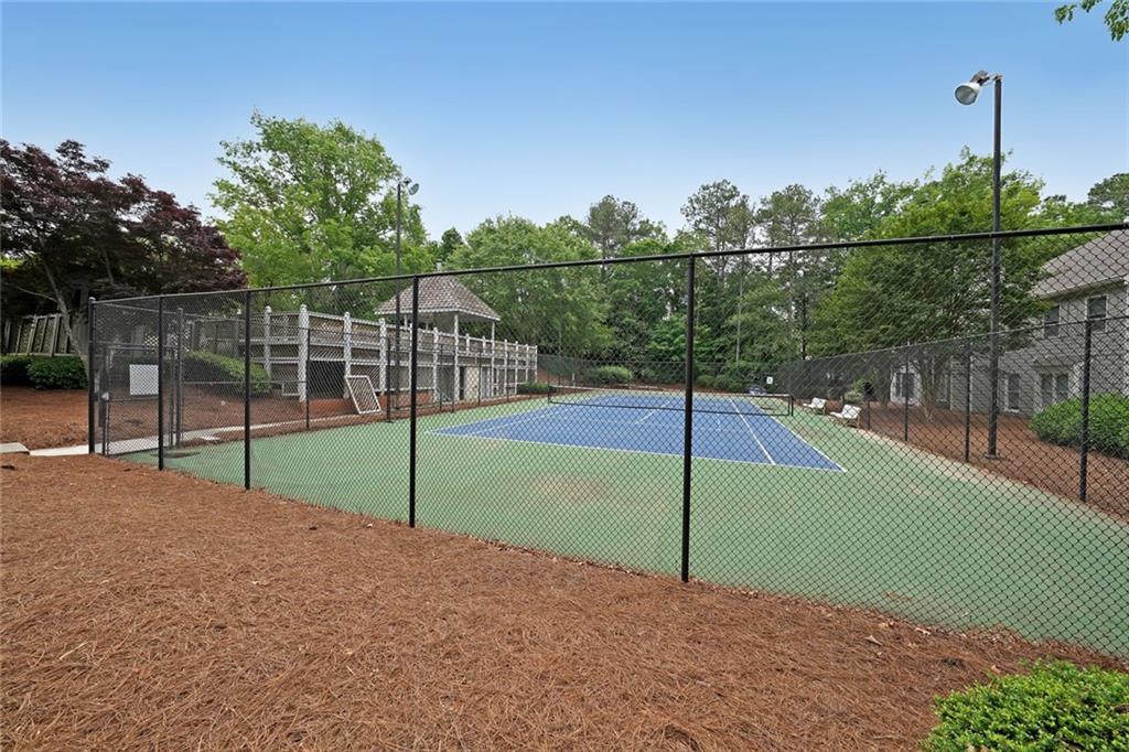 602 Abingdon Way