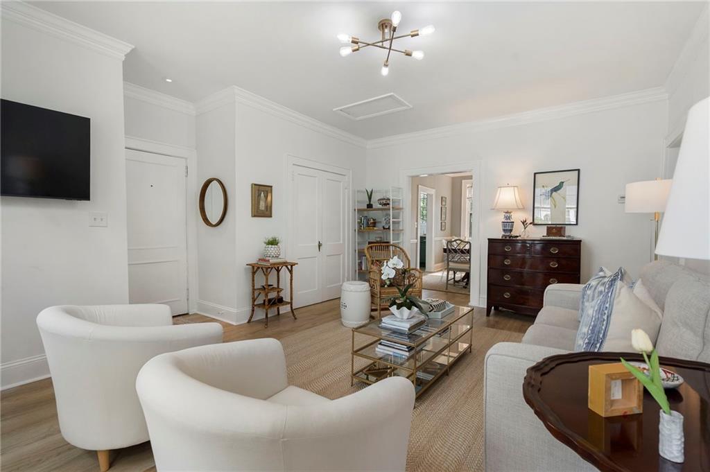 21 Peachtree Memorial Drive NW Unit 4