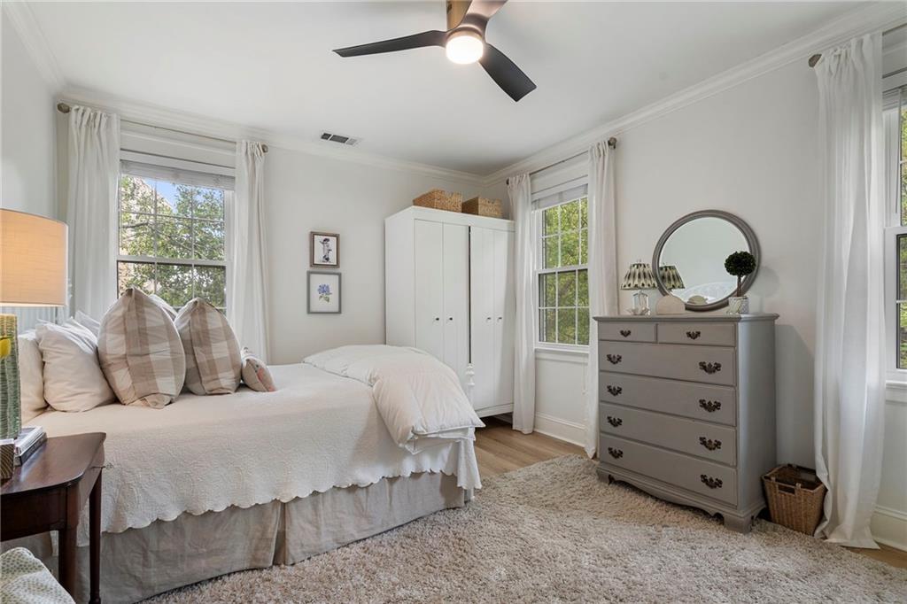 21 Peachtree Memorial Drive NW Unit 4