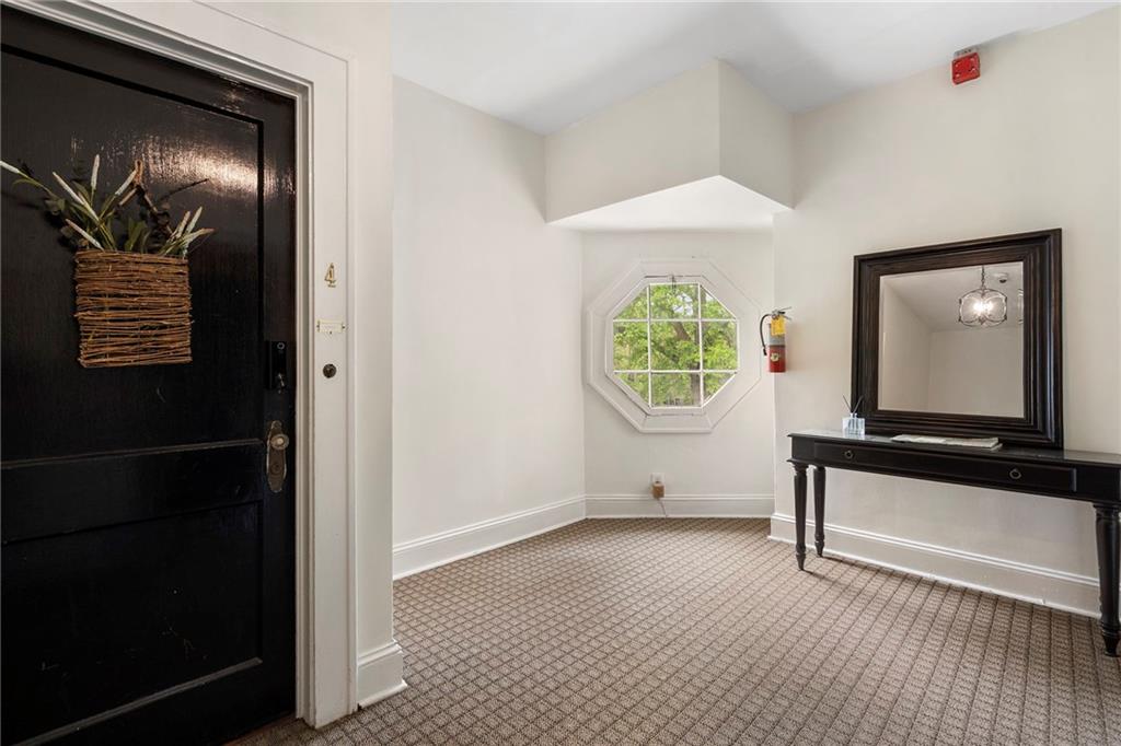 21 Peachtree Memorial Drive NW Unit 4