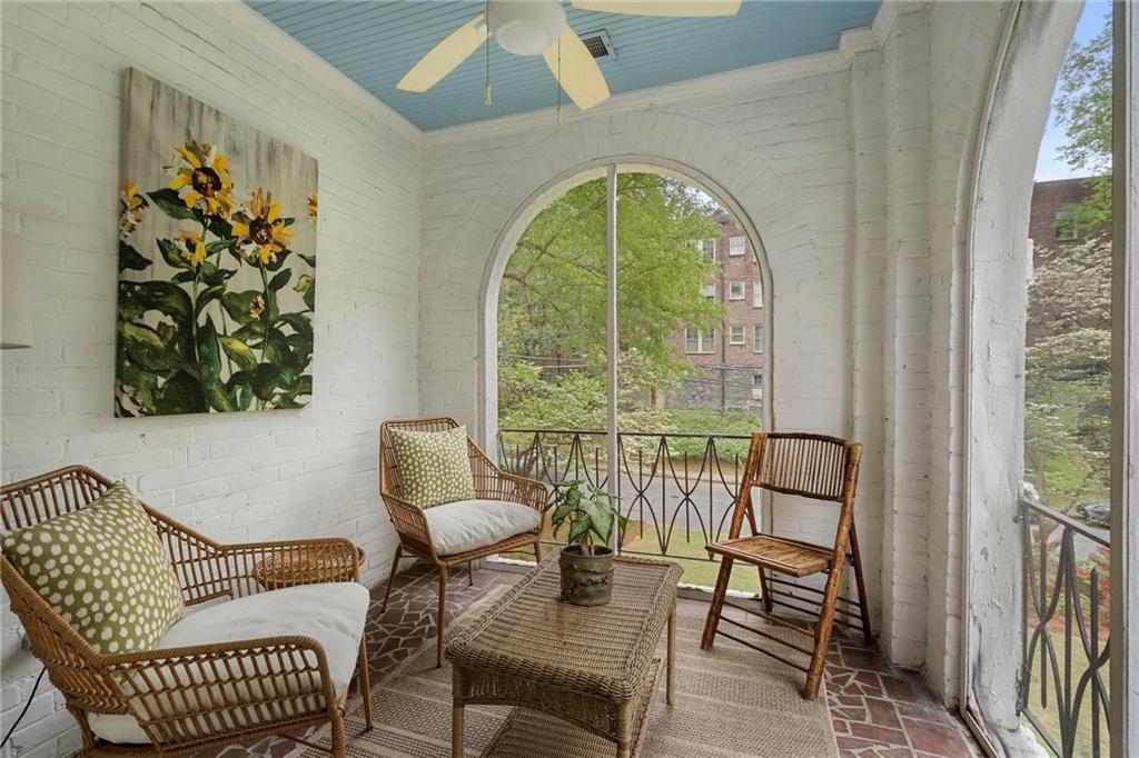 21 Peachtree Memorial Drive NW Unit 4