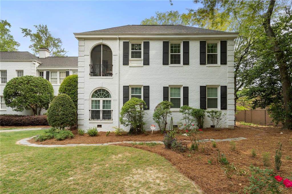 21 Peachtree Memorial Drive NW Unit 4