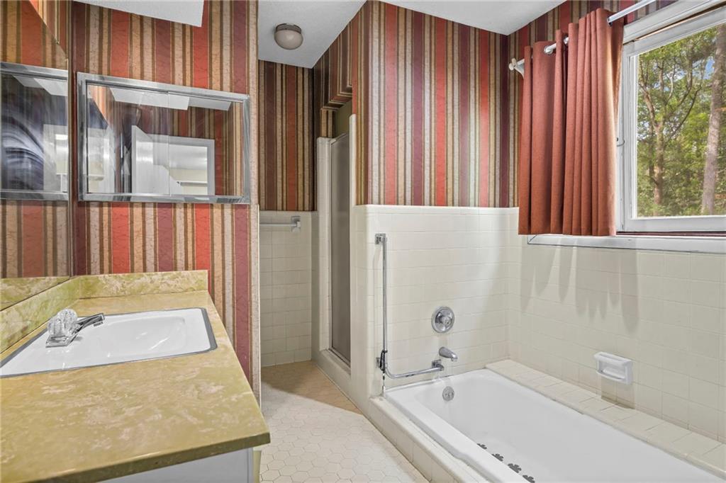 675 Weatherly lane Lane