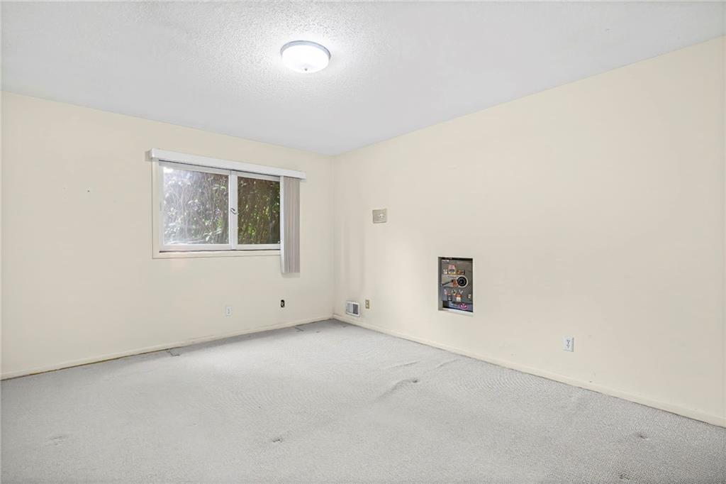 675 Weatherly lane Lane