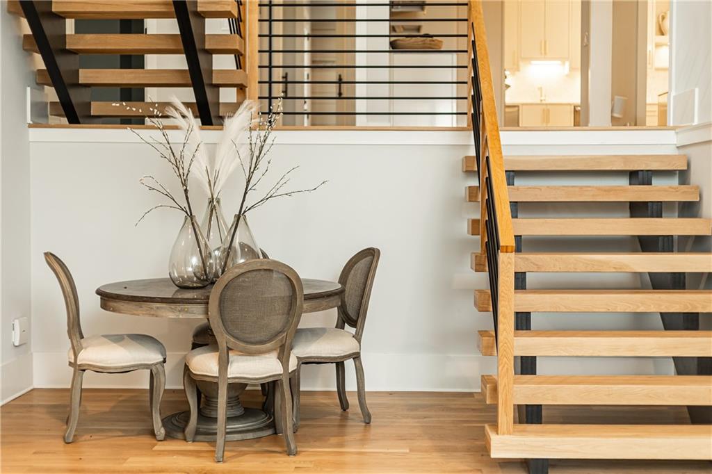 4415 Blackland Drive NE