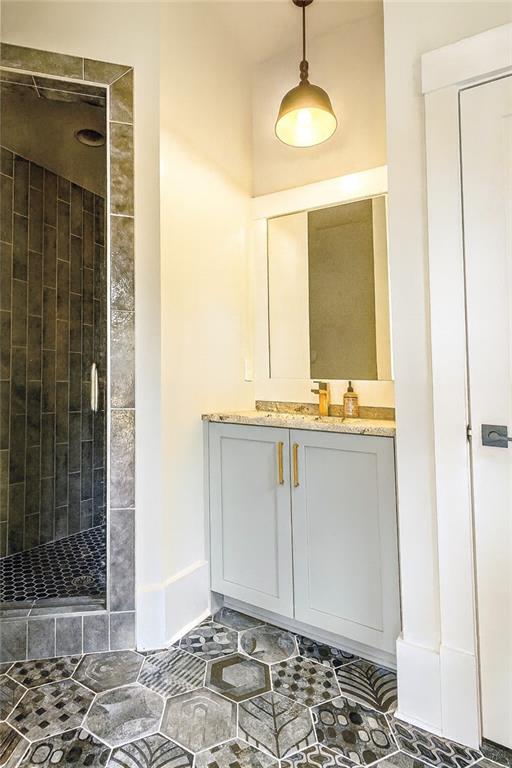 4415 Blackland Drive NE