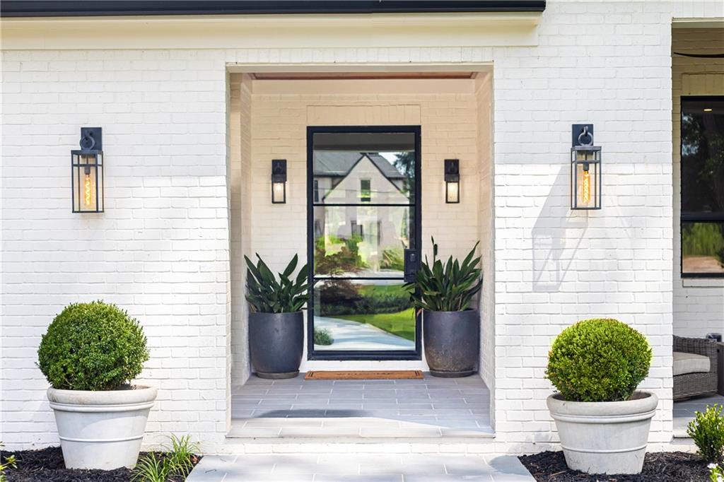 4415 Blackland Drive NE