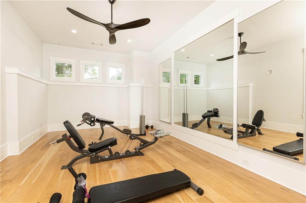 4415 Blackland Drive NE