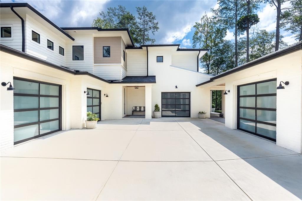 4415 Blackland Drive NE