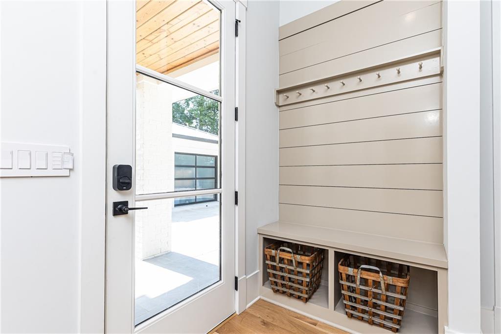 4415 Blackland Drive NE