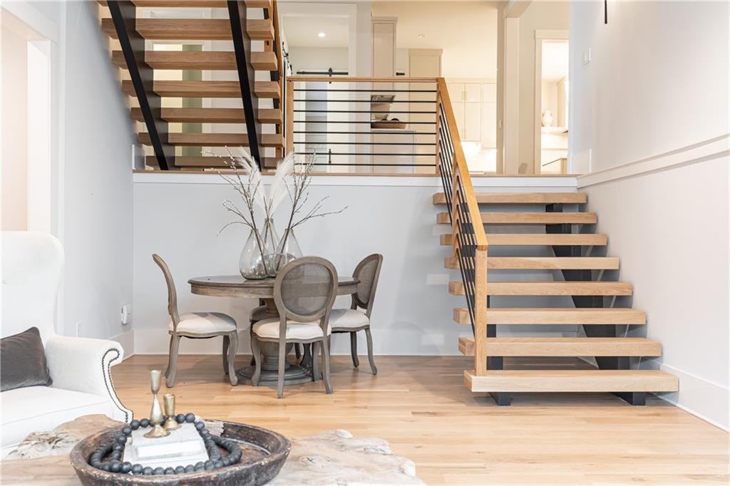 4415 Blackland Drive NE