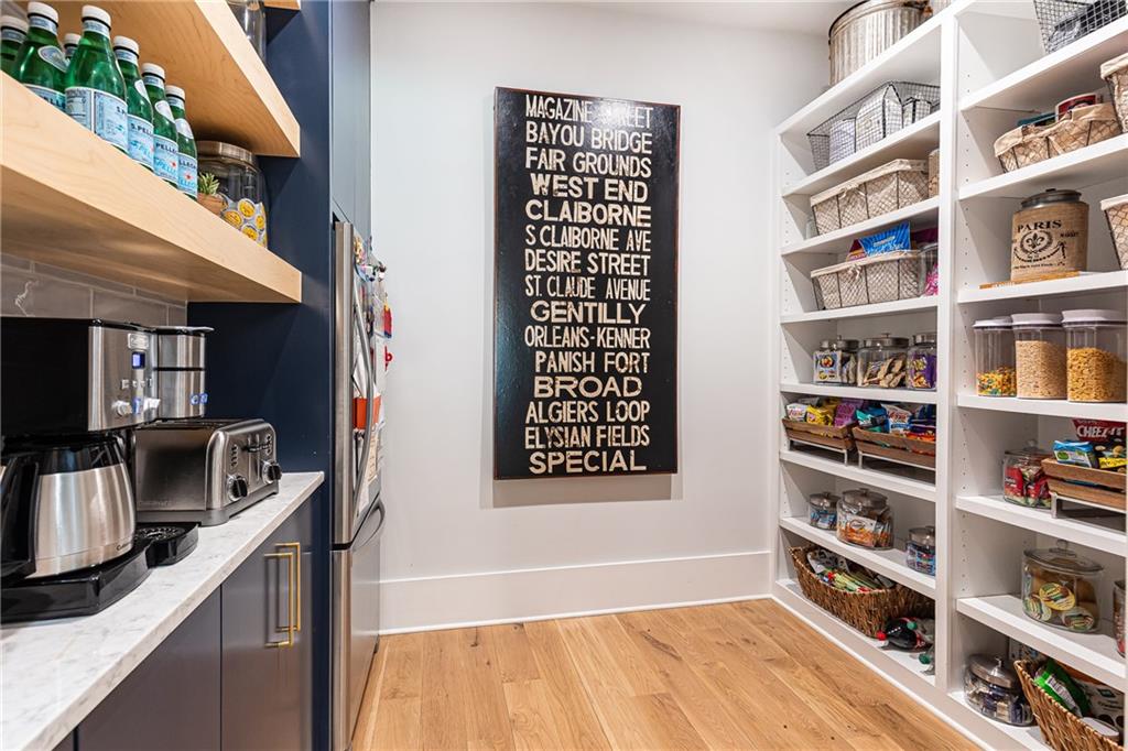 4415 Blackland Drive NE